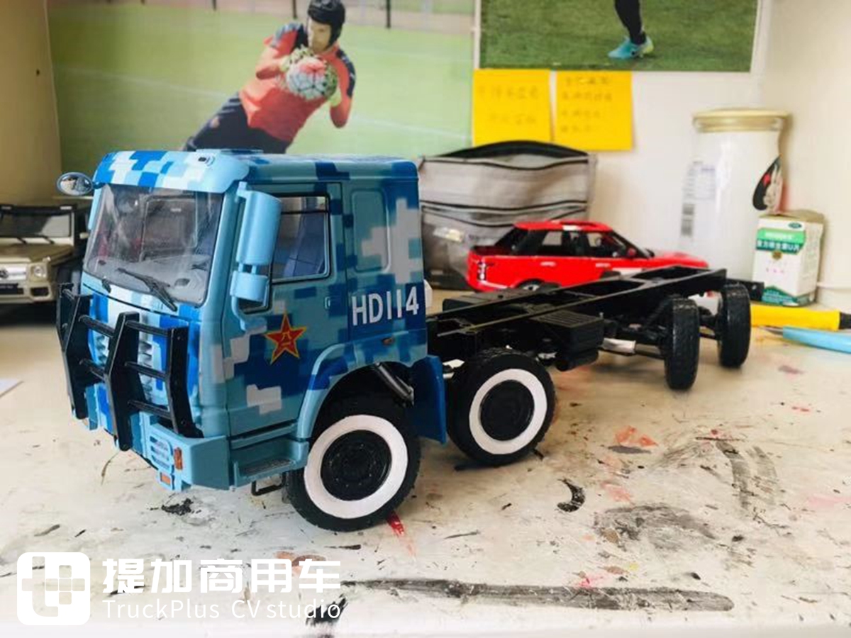 卡车模型也评测，再带你见识一款1:24的重汽豪沃军车模型 - 第4张