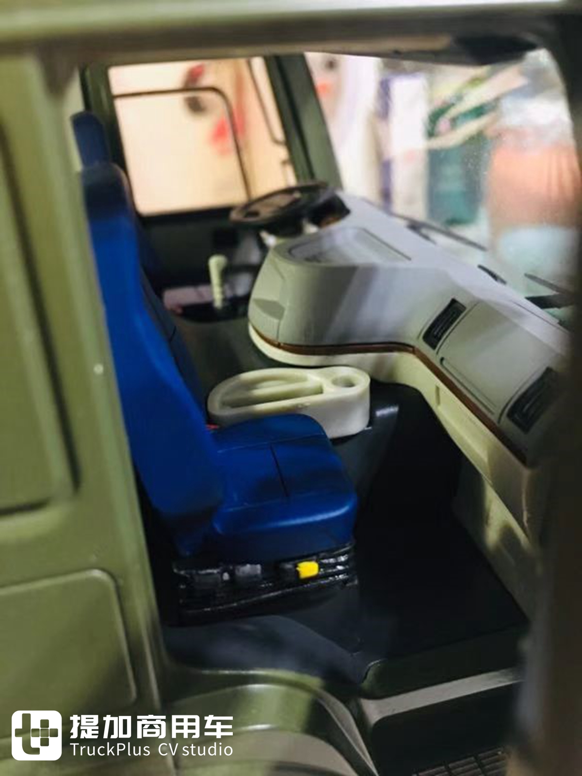 卡车模型也评测，再带你见识一款1:24的重汽豪沃军车模型 - 第14张