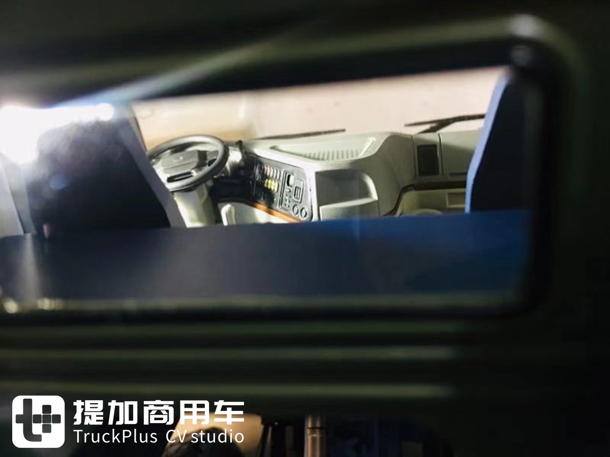 卡车模型也评测，再带你见识一款1:24的重汽豪沃军车模型 - 第16张