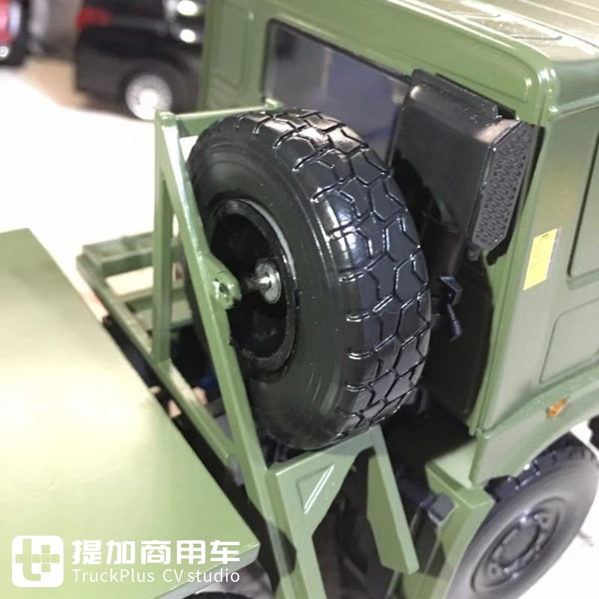 卡车模型也评测，再带你见识一款1:24的重汽豪沃军车模型 - 第24张