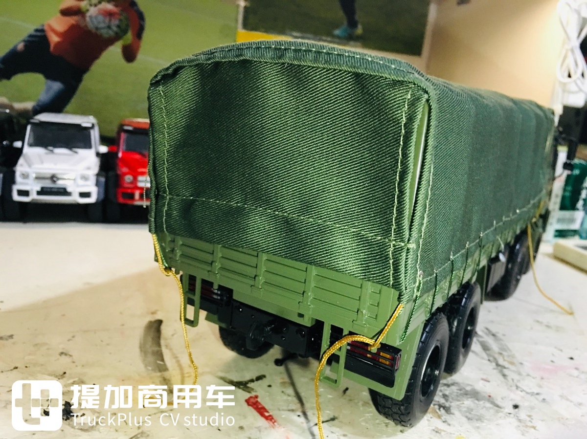 卡车模型也评测，再带你见识一款1:24的重汽豪沃军车模型 - 第28张