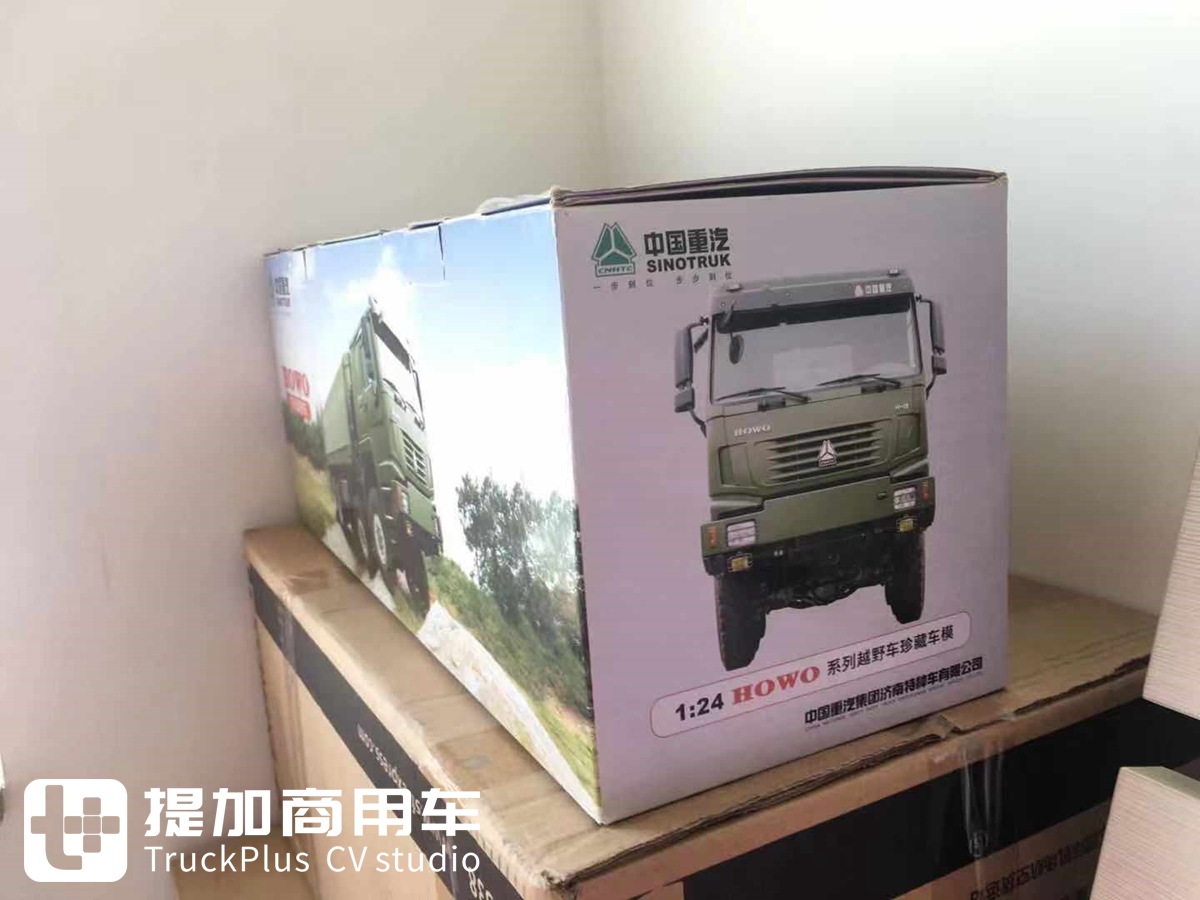 卡车模型也评测，再带你见识一款1:24的重汽豪沃军车模型 - 第40张