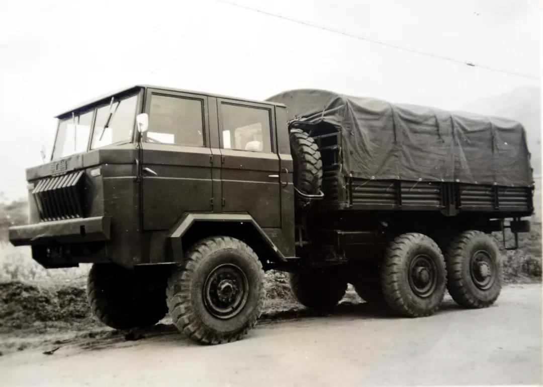 从四川汽车制造厂到上汽红岩5G智能重卡,回顾红岩发展史 - 第2张 - 提加商用车网 从四川汽车制造厂到上汽红岩5G智能重卡,回顾红岩发展史 - 第2张