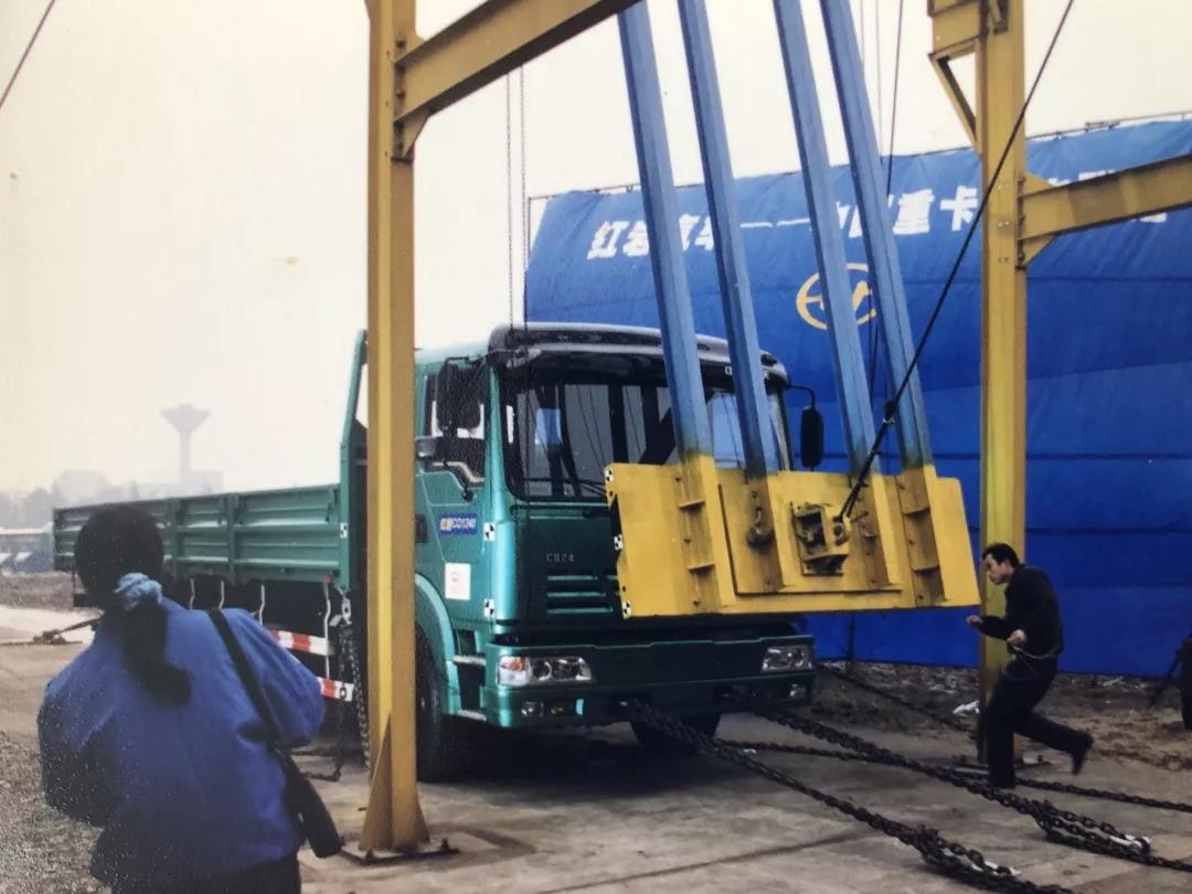 从四川汽车制造厂到上汽红岩5G智能重卡,回顾红岩发展史 - 第7张 - 提加商用车网 从四川汽车制造厂到上汽红岩5G智能重卡,回顾红岩发展史 - 第7张