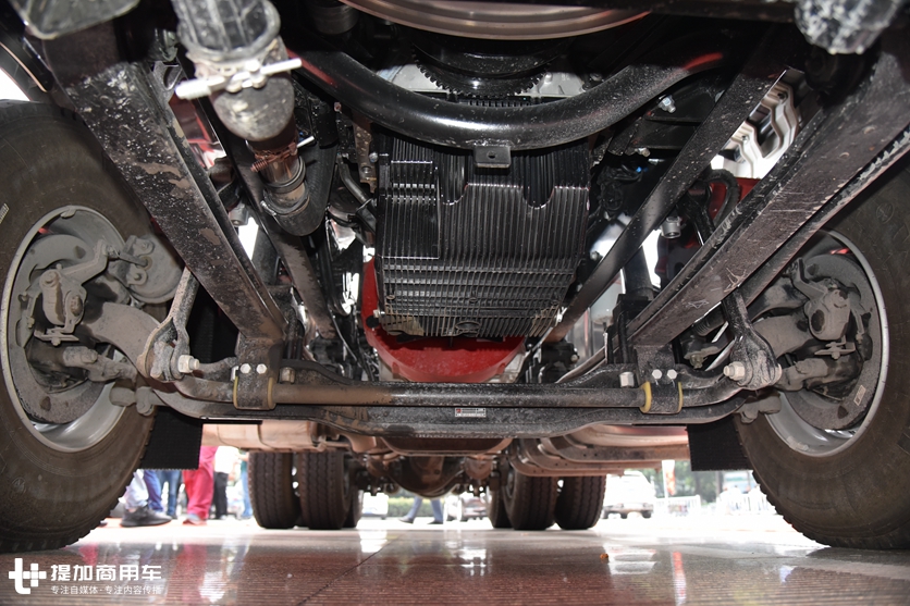 外观改进降油耗,内饰同步旗舰K7风格,带您见识2020款格尔发K5的新变化 - 第8张 - 提加商用车网 外观改进降油耗,内饰同步旗舰K7风格,带您见识2020款格尔发K5的新变化 - 第8张