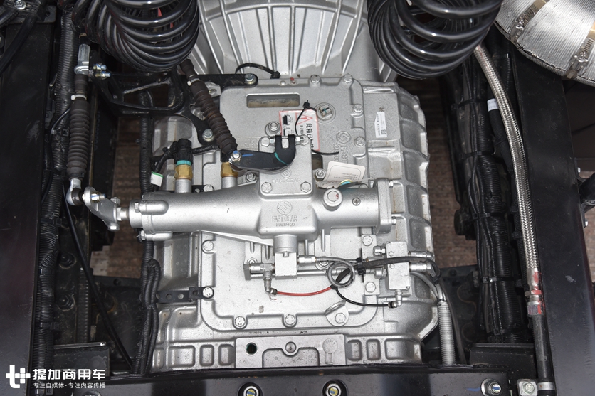 外观改进降油耗,内饰同步旗舰K7风格,带您见识2020款格尔发K5的新变化 - 第9张 - 提加商用车网 外观改进降油耗,内饰同步旗舰K7风格,带您见识2020款格尔发K5的新变化 - 第9张