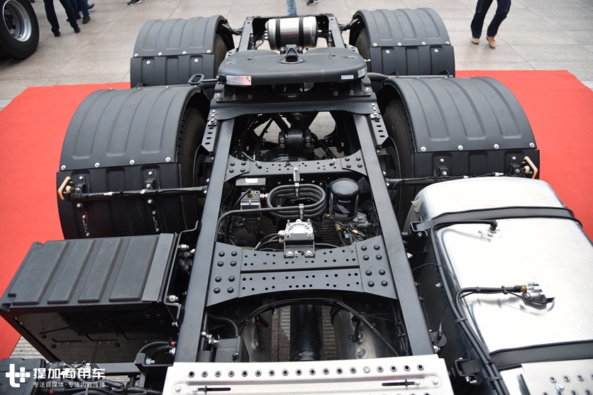 外观改进降油耗,内饰同步旗舰K7风格,带您见识2020款格尔发K5的新变化 - 第11张 - 提加商用车网 外观改进降油耗,内饰同步旗舰K7风格,带您见识2020款格尔发K5的新变化 - 第11张