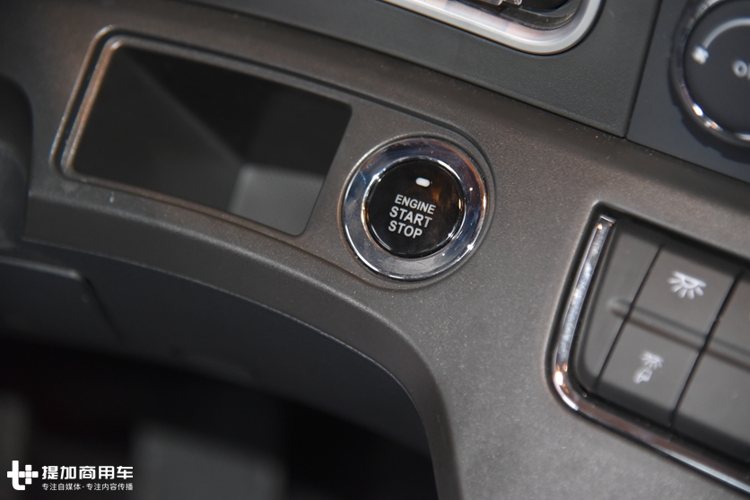 外观改进降油耗,内饰同步旗舰K7风格,带您见识2020款格尔发K5的新变化 - 第21张 - 提加商用车网 外观改进降油耗,内饰同步旗舰K7风格,带您见识2020款格尔发K5的新变化 - 第21张