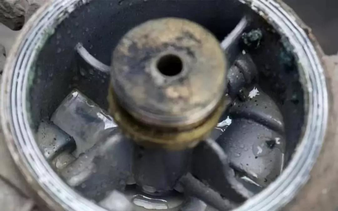 卡车干燥罐故障直接影响刹车性能!隔多久更换一次才合理? - 第1张 - 提加商用车网 卡车干燥罐故障直接影响刹车性能!隔多久更换一次才合理? - 第1张