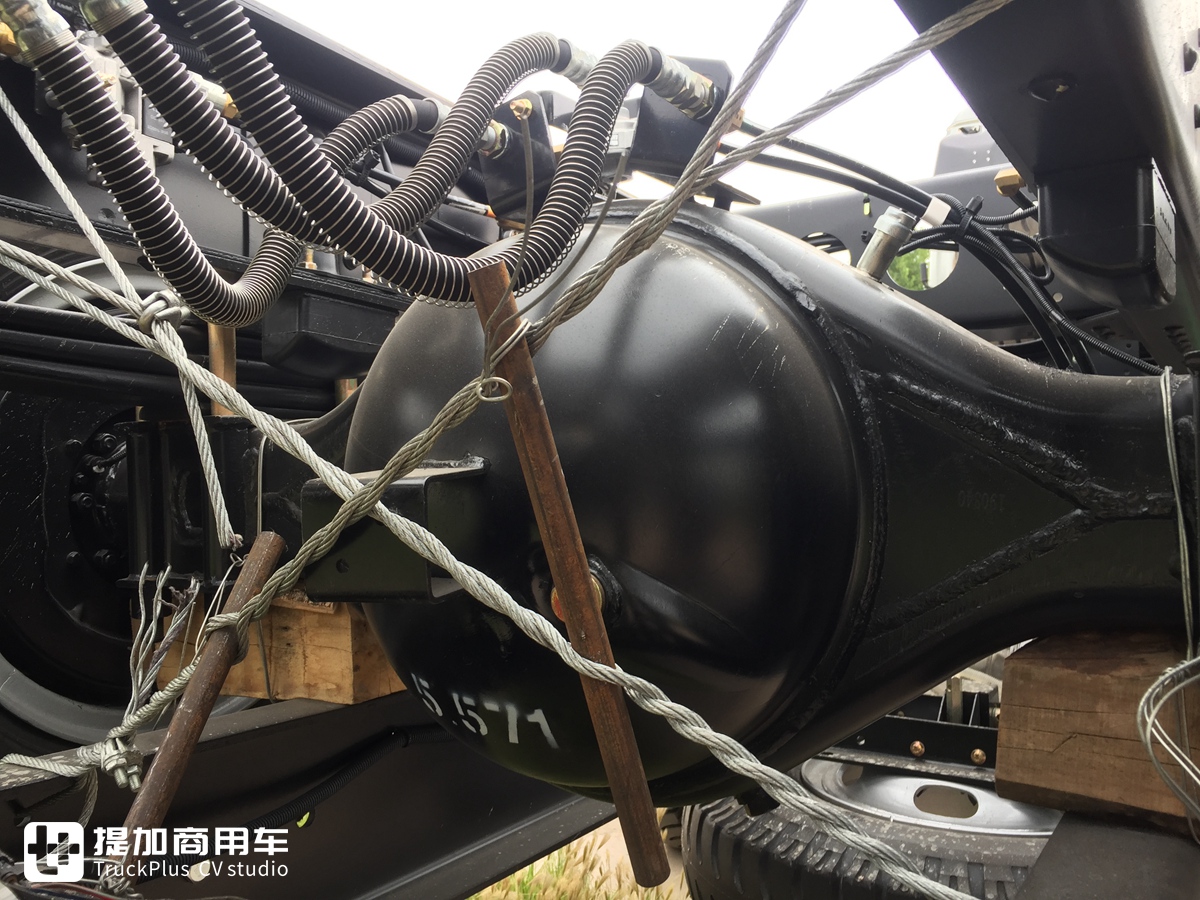 终于把自动挡变速箱引入到了国内，庆铃FVR自动挡载货车实拍 - 第15张