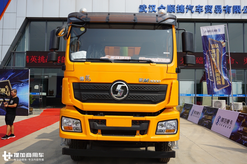 陕汽更具性价比的自卸车,带您见识德龙新M3000前四后八的硬实力 - 第4张 - 提加商用车网 陕汽更具性价比的自卸车,带您见识德龙新M3000前四后八的硬实力 - 第4张