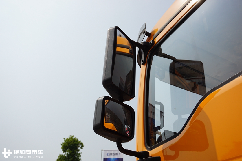 陕汽更具性价比的自卸车,带您见识德龙新M3000前四后八的硬实力 - 第7张 - 提加商用车网 陕汽更具性价比的自卸车,带您见识德龙新M3000前四后八的硬实力 - 第7张