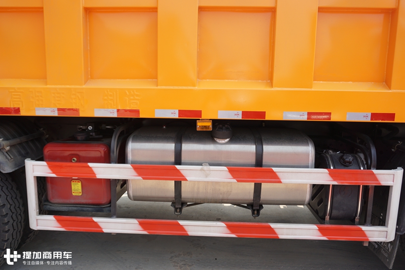 陕汽更具性价比的自卸车,带您见识德龙新M3000前四后八的硬实力 - 第15张 - 提加商用车网 陕汽更具性价比的自卸车,带您见识德龙新M3000前四后八的硬实力 - 第15张