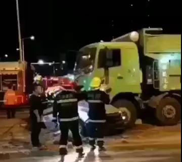 “百吨王”致高架桥侧翻?交通部已前往调查,这次谁背锅? - 第4张 - 提加商用车网 “百吨王”致高架桥侧翻?交通部已前往调查,这次谁背锅? - 第4张