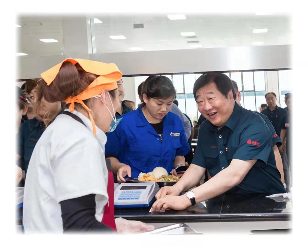 中国重汽济南地区4所新建职工食堂投入运行 一线职工吃上了热乎乎的饭菜! - 第3张 - 提加商用车网 中国重汽济南地区4所新建职工食堂投入运行 一线职工吃上了热乎乎的饭菜! - 第3张