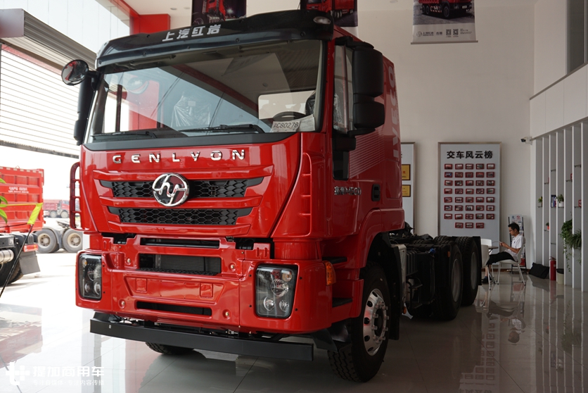 这两年卖得很火的砂石料运输牵引车,500马力的红岩杰狮M500实拍 - 第2张 - 提加商用车网 这两年卖得很火的砂石料运输牵引车,500马力的红岩杰狮M500实拍 - 第2张