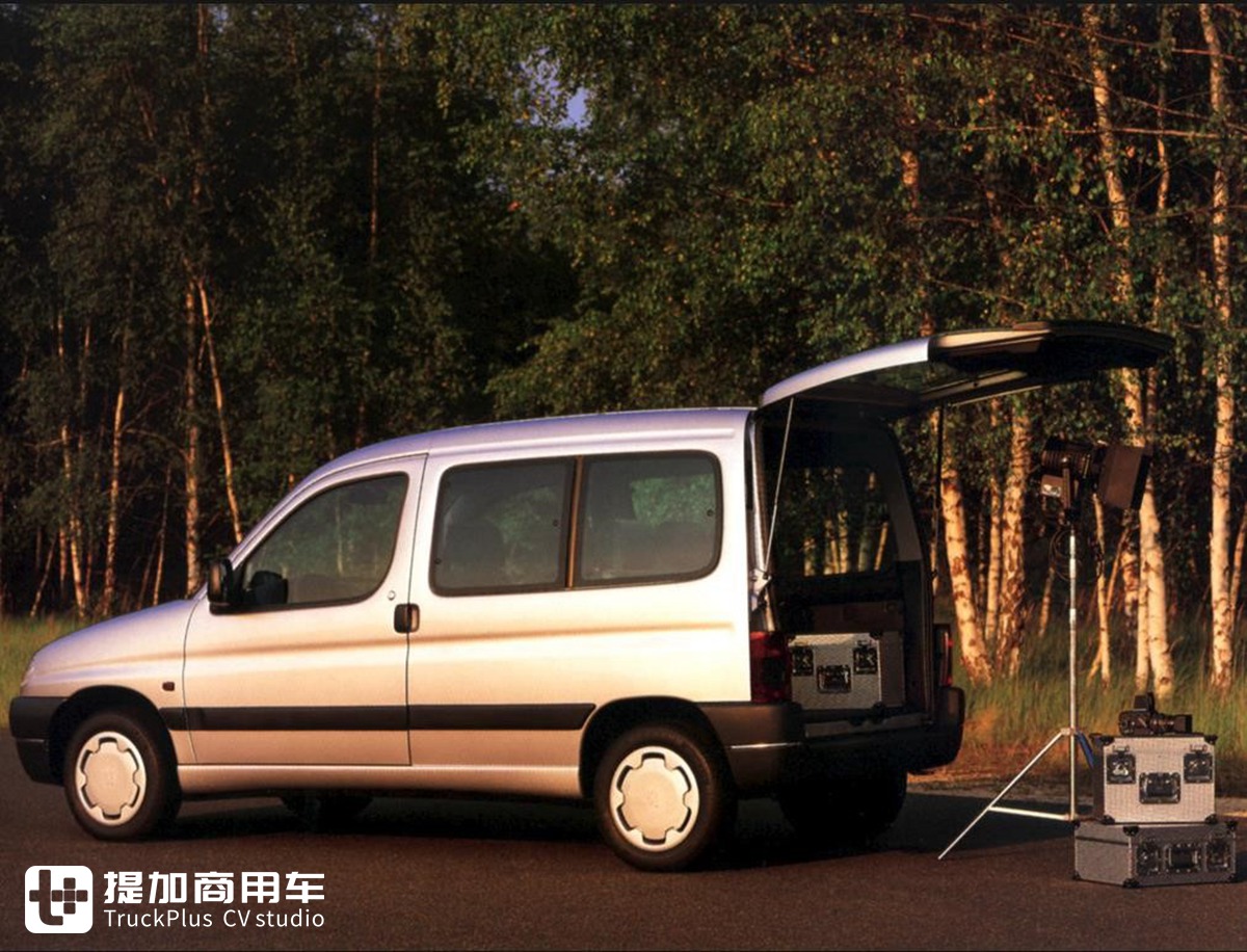 在国内很少见的VAN式货车,法国标致Partner实拍 - 第17张 - 提加商用车网 在国内很少见的VAN式货车,法国标致Partner实拍 - 第17张