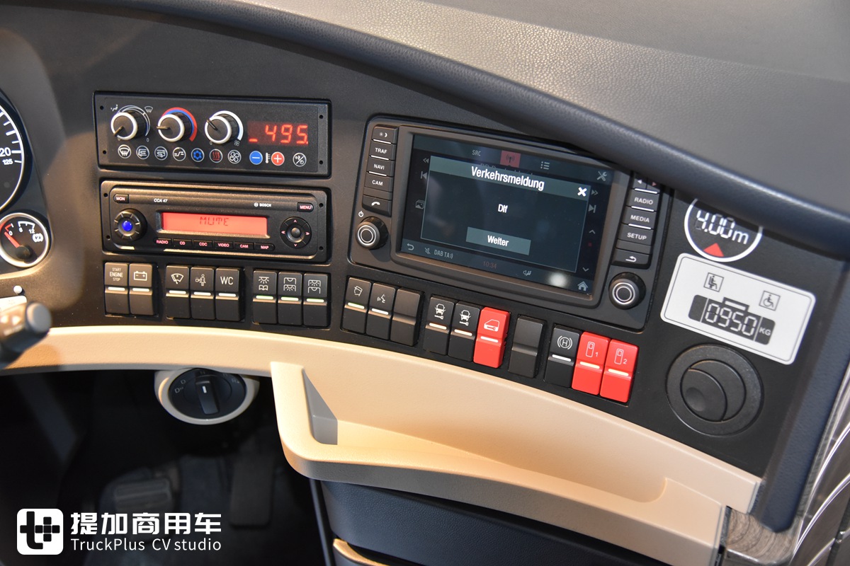 这是目前最高端豪华的双层大巴？尼奥普兰最新款Skyliner旗舰客车实拍 - 第10张
