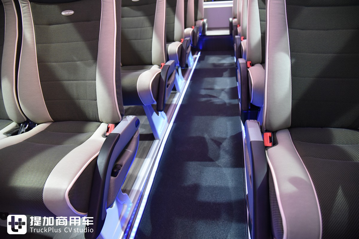 这是目前最高端豪华的双层大巴？尼奥普兰最新款Skyliner旗舰客车实拍 - 第30张