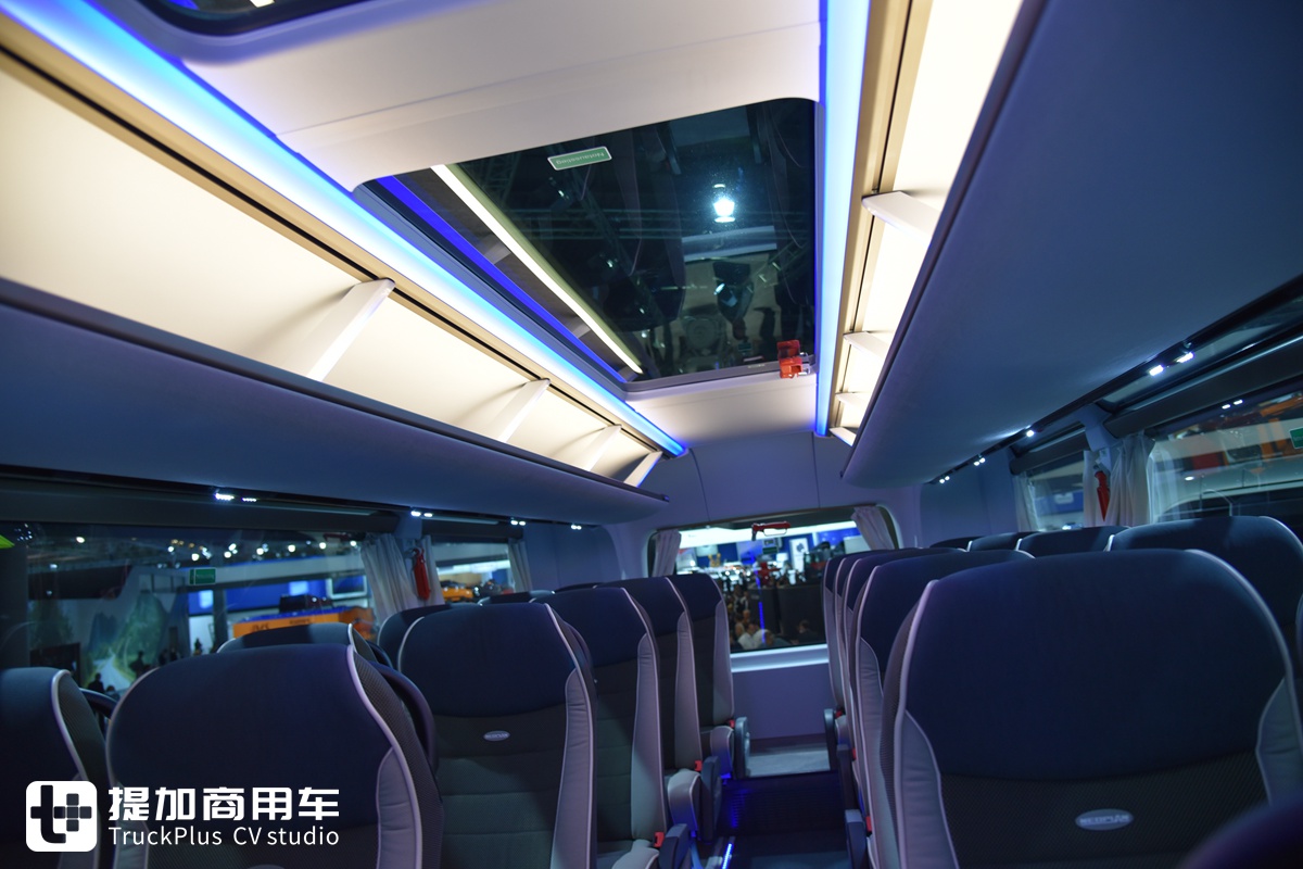 这是目前最高端豪华的双层大巴？尼奥普兰最新款Skyliner旗舰客车实拍 - 第31张