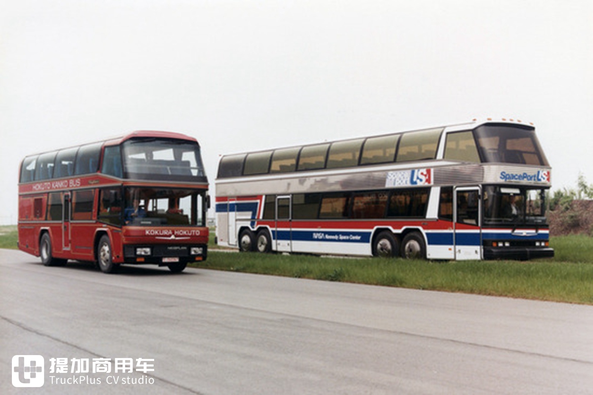 德国尼奥普兰的旗舰大巴，带您回顾Skyliner系列车型的辉煌50余载 - 第12张