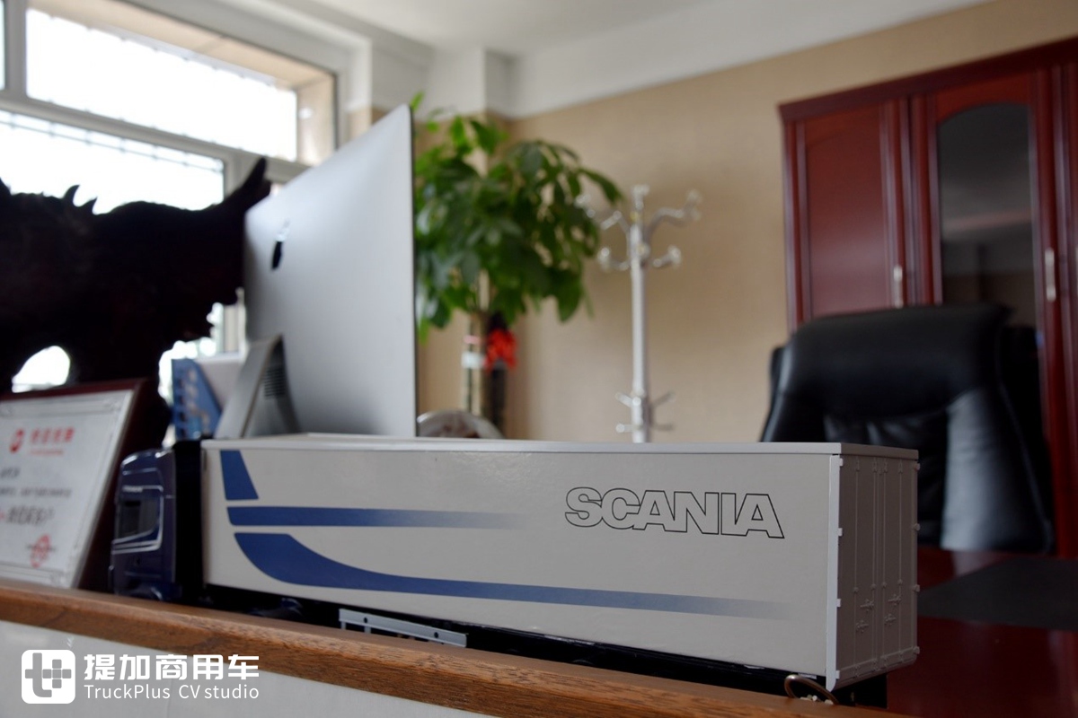 靠用斯堪尼亚等进口卡车,这位老板在西北打造了一个冷链运输帝国 - 第5张 - 提加商用车网 靠用斯堪尼亚等进口卡车,这位老板在西北打造了一个冷链运输帝国 - 第5张
