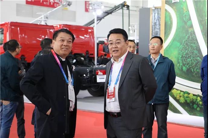 终于等到这一天丨中国重汽反超进口车 闪耀第18届消防展！ - 第3张
