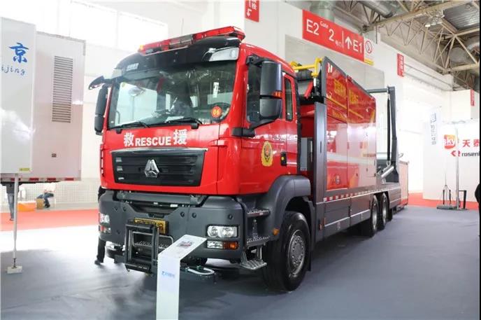 终于等到这一天丨中国重汽反超进口车 闪耀第18届消防展！ - 第16张