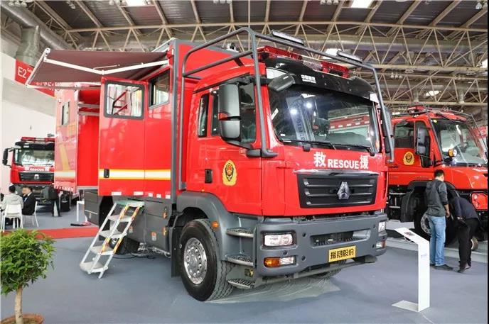 终于等到这一天丨中国重汽反超进口车 闪耀第18届消防展！ - 第17张