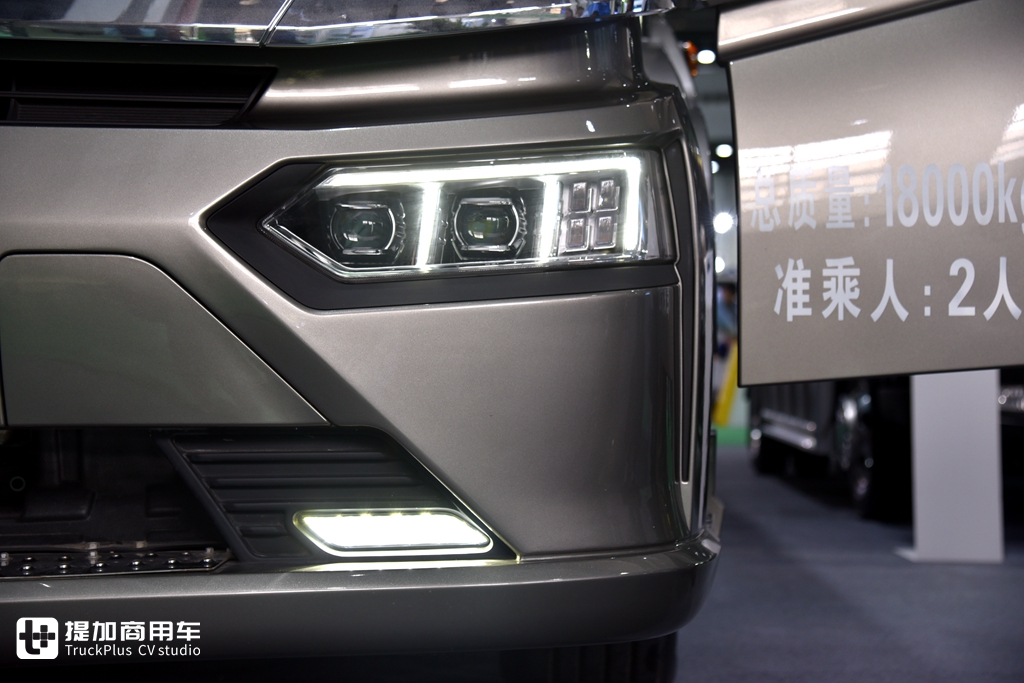 全新外观,内饰更具科技感,比亚迪最新亮相的T8电动环卫车实拍 - 第3张 - 提加商用车网 全新外观,内饰更具科技感,比亚迪最新亮相的T8电动环卫车实拍 - 第3张