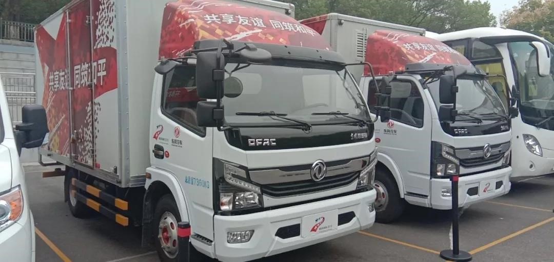 军工品质,强力保障,东风轻型车助阵军运会火炬传递 - 第4张 - 提加商用车网 军工品质,强力保障,东风轻型车助阵军运会火炬传递 - 第4张