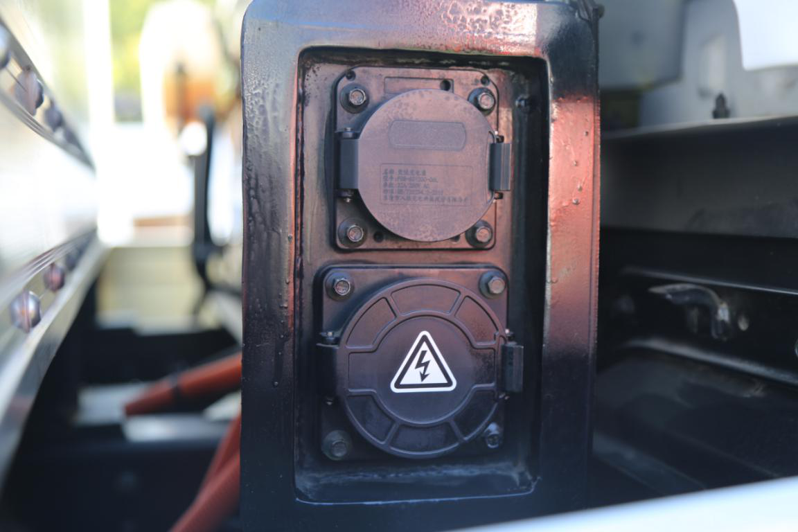 誓做新能源物流车专家,看欧马可智蓝轻卡 - 第19张 - 提加商用车网 誓做新能源物流车专家,看欧马可智蓝轻卡 - 第19张