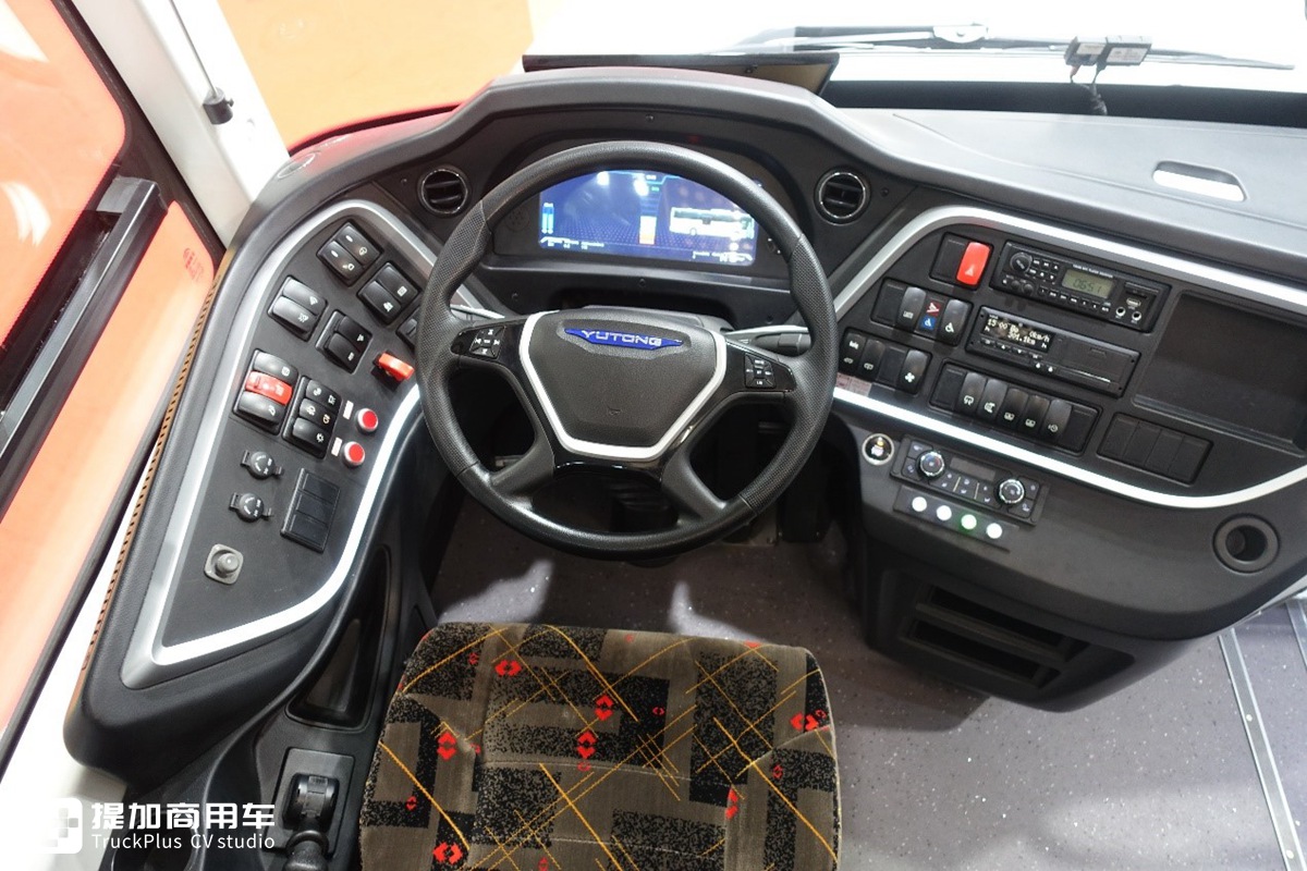 宇通最近亮相欧洲的三款客车,都拿了大奖,12米电动大巴配置真高 - 第8张 - 提加商用车网 宇通最近亮相欧洲的三款客车,都拿了大奖,12米电动大巴配置真高 - 第8张