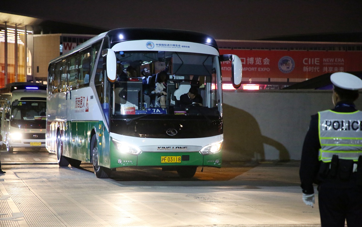 展中国制造风采 行大国之礼 ——金龙客车全面护航第二届进博会 - 第8张 - 提加商用车网 展中国制造风采 行大国之礼 ——金龙客车全面护航第二届进博会 - 第8张