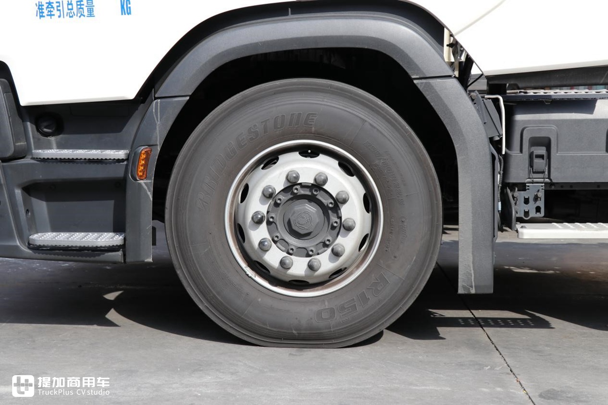 新款斯堪尼亚卡车的入门车型,据说60万出头就能买到,GN410深度评测 - 第10张 - 提加商用车网 新款斯堪尼亚卡车的入门车型,据说60万出头就能买到,GN410深度评测 - 第10张