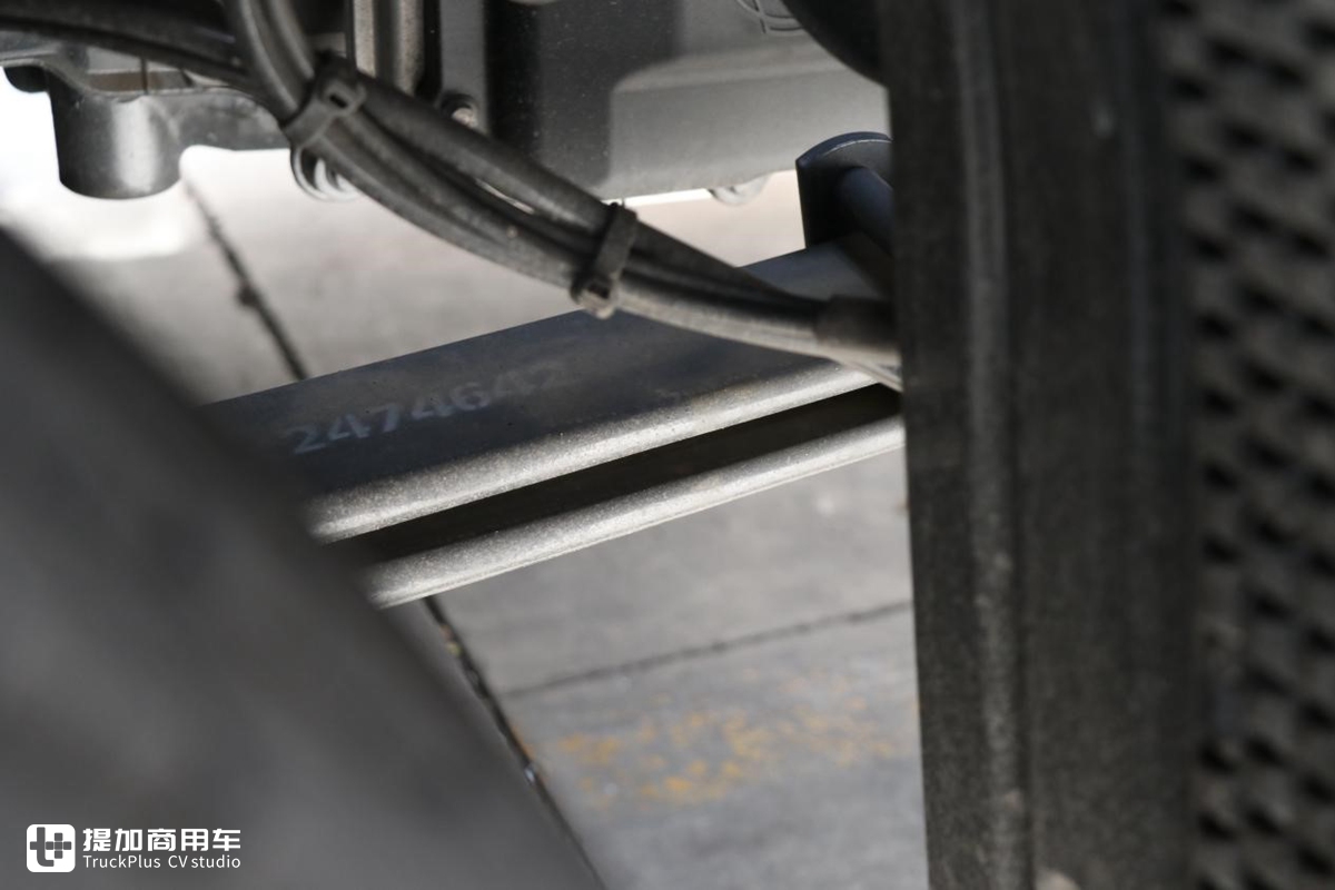 新款斯堪尼亚卡车的入门车型,据说60万出头就能买到,GN410深度评测 - 第11张 - 提加商用车网 新款斯堪尼亚卡车的入门车型,据说60万出头就能买到,GN410深度评测 - 第11张