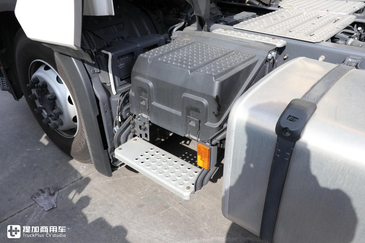 新款斯堪尼亚卡车的入门车型,据说60万出头就能买到,GN410深度评测 - 第12张 - 提加商用车网 新款斯堪尼亚卡车的入门车型,据说60万出头就能买到,GN410深度评测 - 第12张