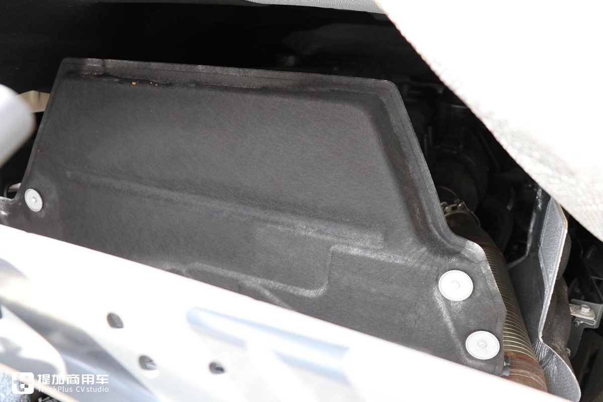 新款斯堪尼亚卡车的入门车型,据说60万出头就能买到,GN410深度评测 - 第16张 - 提加商用车网 新款斯堪尼亚卡车的入门车型,据说60万出头就能买到,GN410深度评测 - 第16张