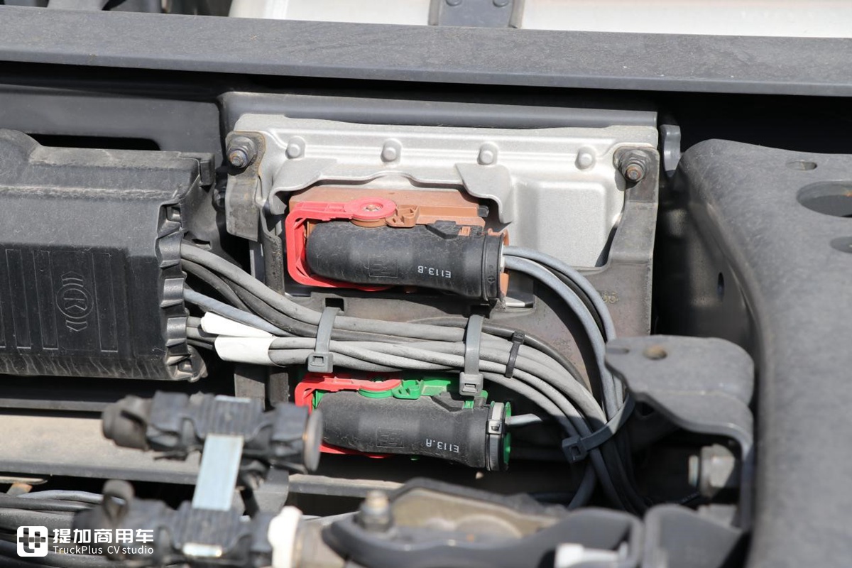 新款斯堪尼亚卡车的入门车型,据说60万出头就能买到,GN410深度评测 - 第19张 - 提加商用车网 新款斯堪尼亚卡车的入门车型,据说60万出头就能买到,GN410深度评测 - 第19张