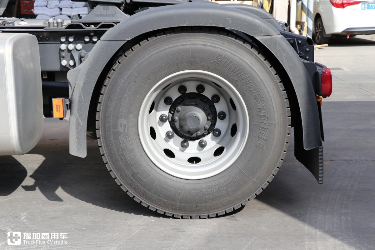 新款斯堪尼亚卡车的入门车型,据说60万出头就能买到,GN410深度评测 - 第21张 - 提加商用车网 新款斯堪尼亚卡车的入门车型,据说60万出头就能买到,GN410深度评测 - 第21张