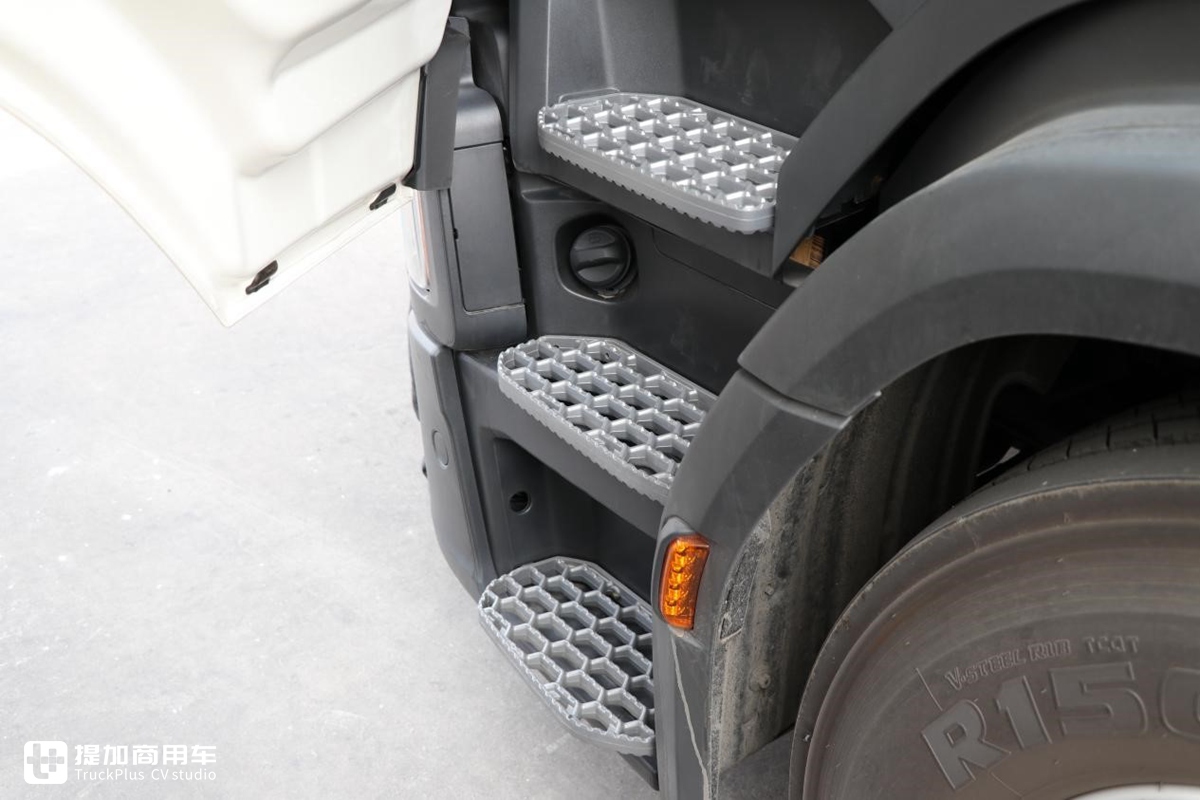 新款斯堪尼亚卡车的入门车型,据说60万出头就能买到,GN410深度评测 - 第25张 - 提加商用车网 新款斯堪尼亚卡车的入门车型,据说60万出头就能买到,GN410深度评测 - 第25张