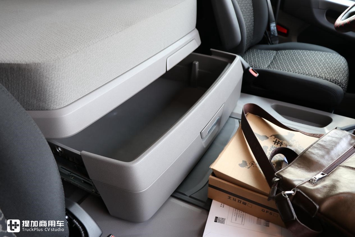 新款斯堪尼亚卡车的入门车型,据说60万出头就能买到,GN410深度评测 - 第39张 - 提加商用车网 新款斯堪尼亚卡车的入门车型,据说60万出头就能买到,GN410深度评测 - 第39张