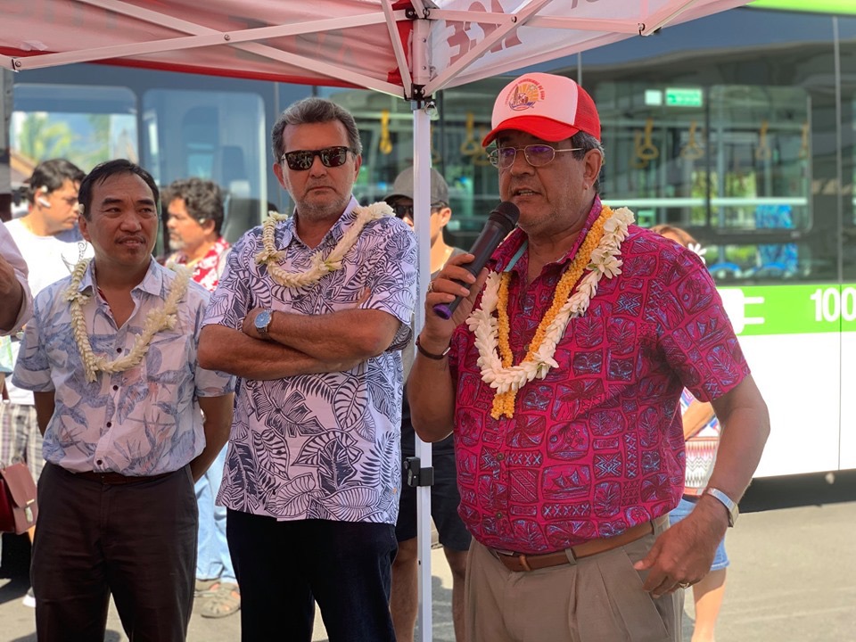 总统见证!大溪地这个“海岛中的爱马仕”迎来首批纯电动大巴 - 第1张 - 提加商用车网 总统见证!大溪地这个“海岛中的爱马仕”迎来首批纯电动大巴 - 第1张