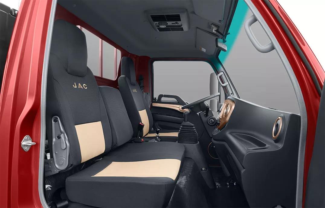 标准3人座，可匹配多种货箱，江淮康铃专为城郊配送打造 - 第5张