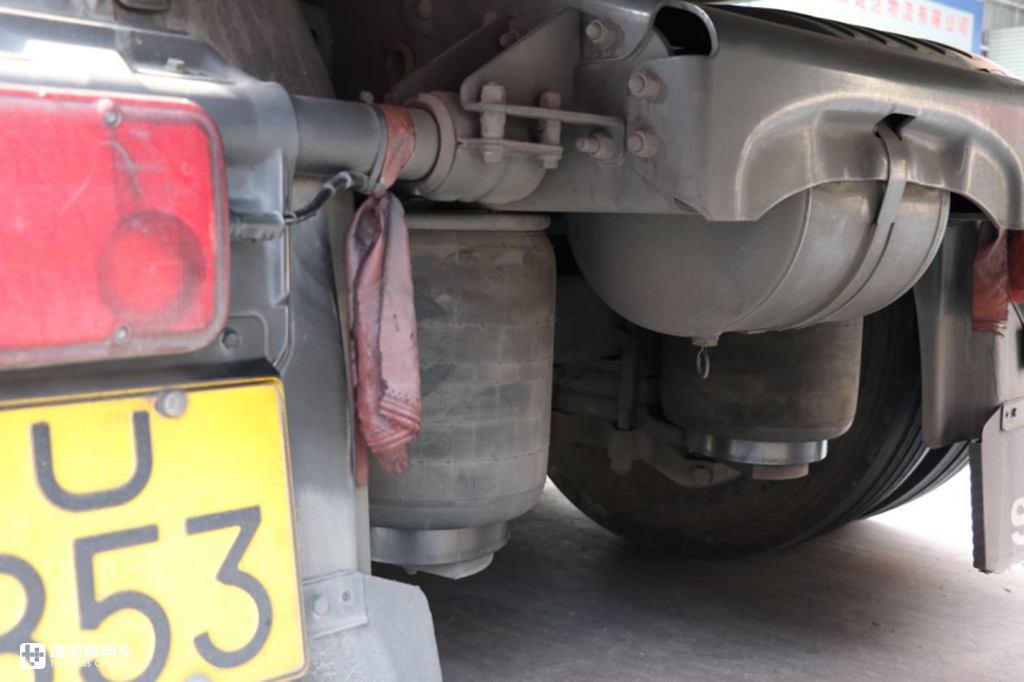 这款卡车连安全气囊都配上了,少见的斯堪尼亚主动安全版实拍解析 - 第20张 - 提加商用车网 这款卡车连安全气囊都配上了,少见的斯堪尼亚主动安全版实拍解析 - 第20张