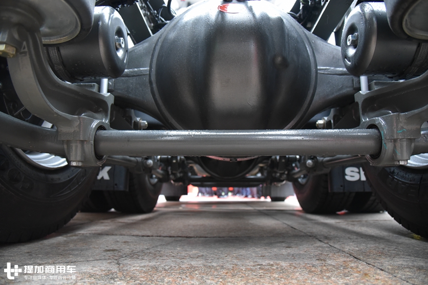 国六版重汽汕德卡再升级,采用600马力发动机,驾驶室也更舒适了 - 第13张 - 提加商用车网 国六版重汽汕德卡再升级,采用600马力发动机,驾驶室也更舒适了 - 第13张