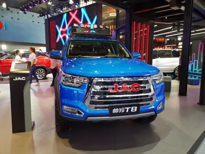 引领国产高端皮卡,国六版帅铃T8亮相广州 - 第3张 - 提加商用车网 引领国产高端皮卡,国六版帅铃T8亮相广州 - 第3张