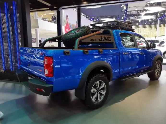 引领国产高端皮卡,国六版帅铃T8亮相广州 - 第5张 - 提加商用车网 引领国产高端皮卡,国六版帅铃T8亮相广州 - 第5张