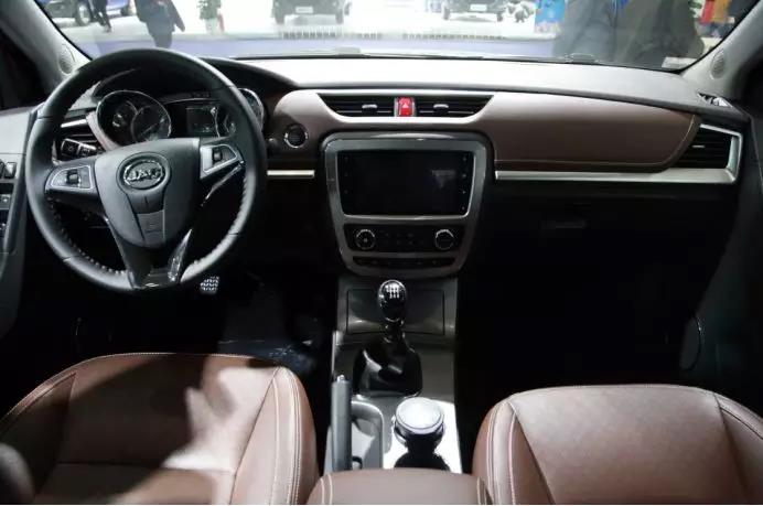 引领国产高端皮卡,国六版帅铃T8亮相广州 - 第7张 - 提加商用车网 引领国产高端皮卡,国六版帅铃T8亮相广州 - 第7张