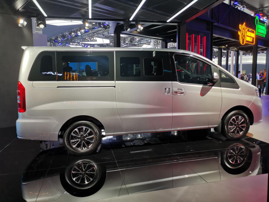 精调发展方向，精耕细分市场 瑞风MPV 2款新车型亮相广州车展 - 第5张